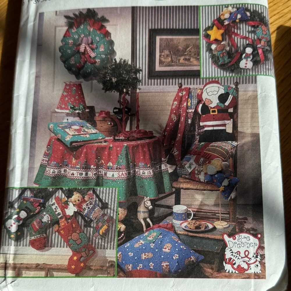 Vintage Simplicity Crafts Paper Sewing Patterns Christmas Stockings & Ornaments